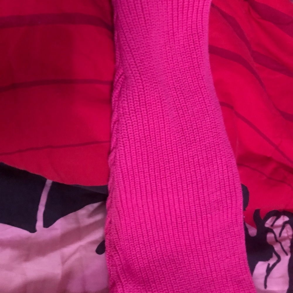 Pink sweater - Picture 5 of 5